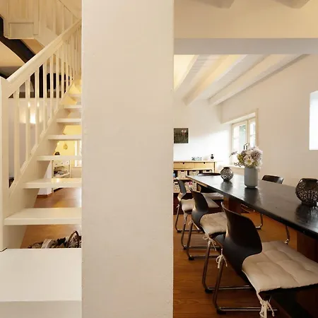 Holiday home Reetdachkate Riepsdorf